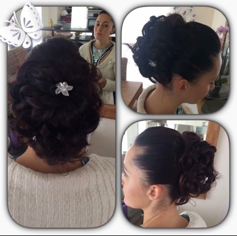 coiffure haute brune structuré avec jolie fleur blanche