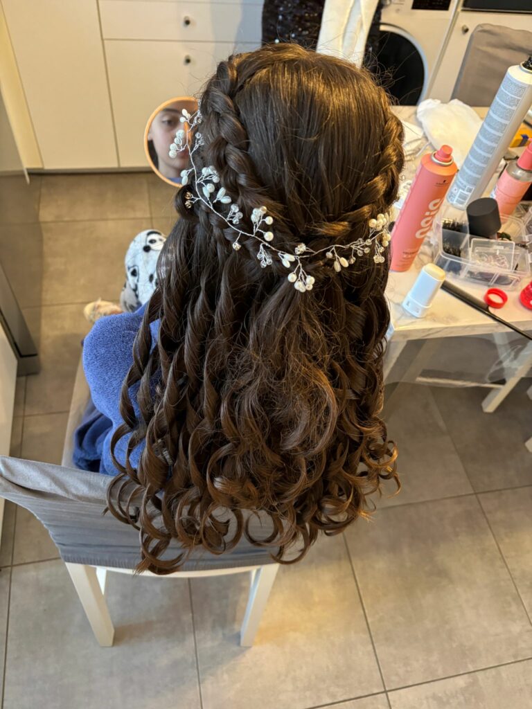 demi attache bouclé