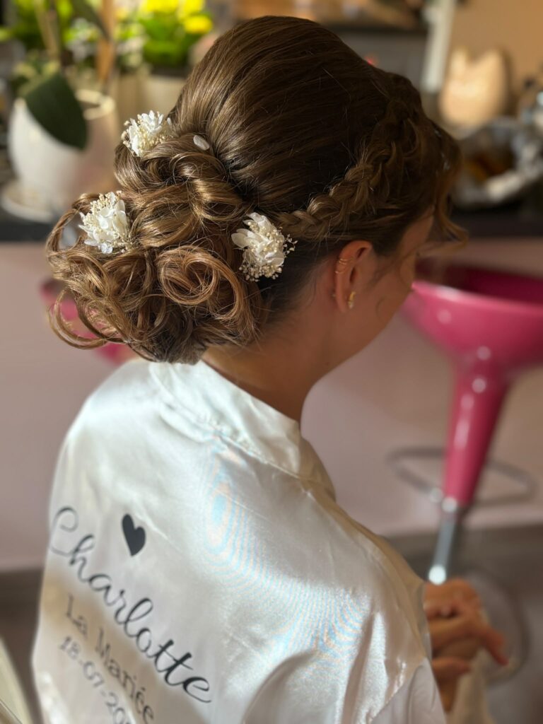 chignon bas mariée ave apporte dextention