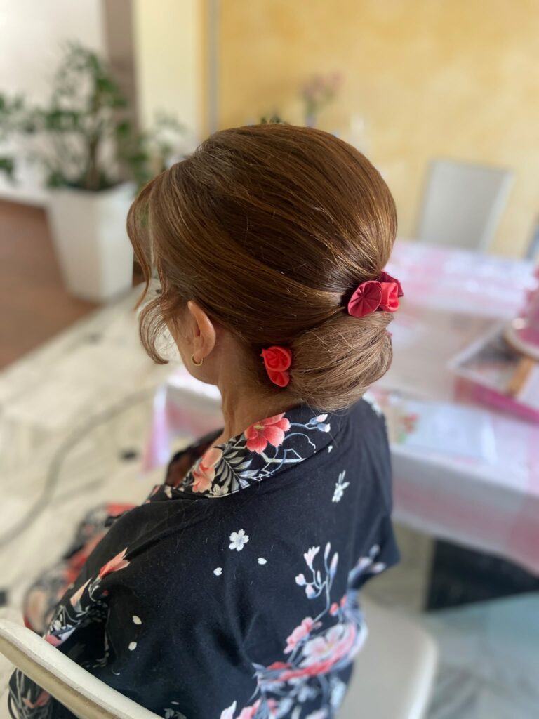 chignon bas pour la maman du marie cheveux fin