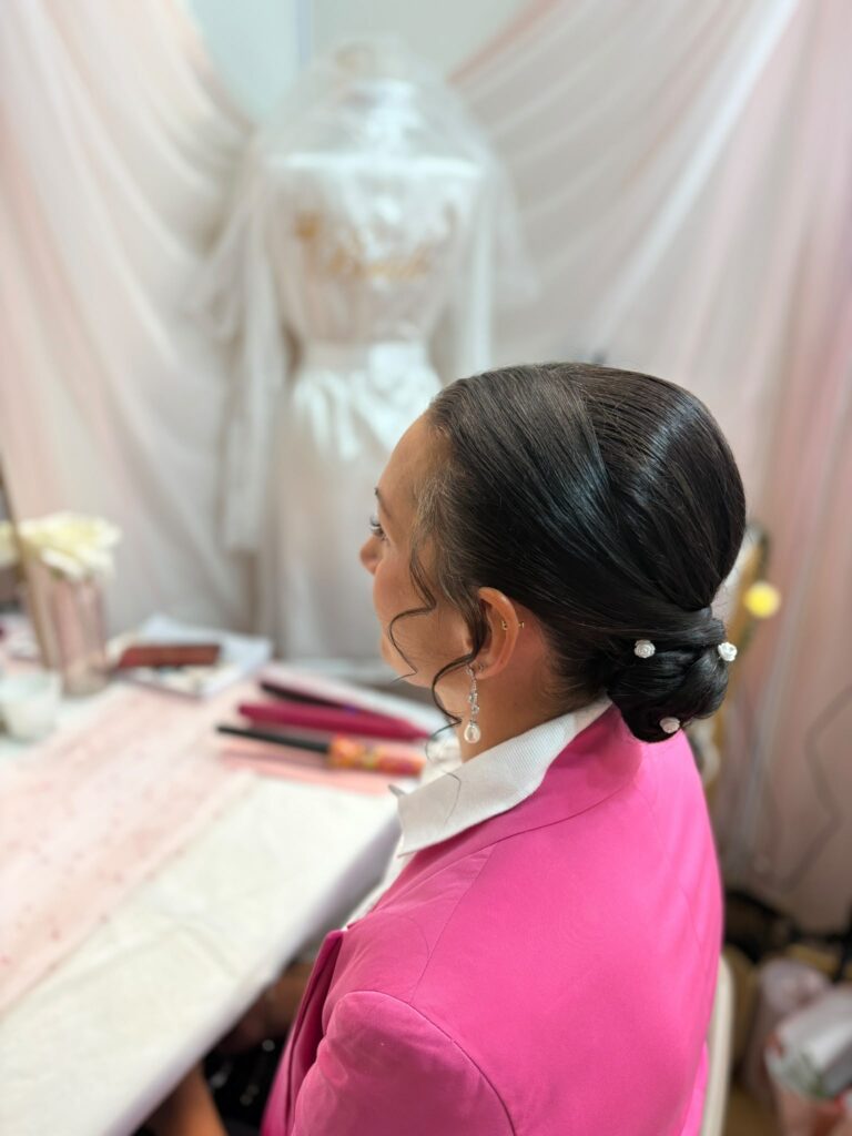 Amandine chignon bas élégant